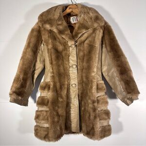 VTG Lilli Ann Luxurious Faux Fur Leather Coat in Beige and Tan